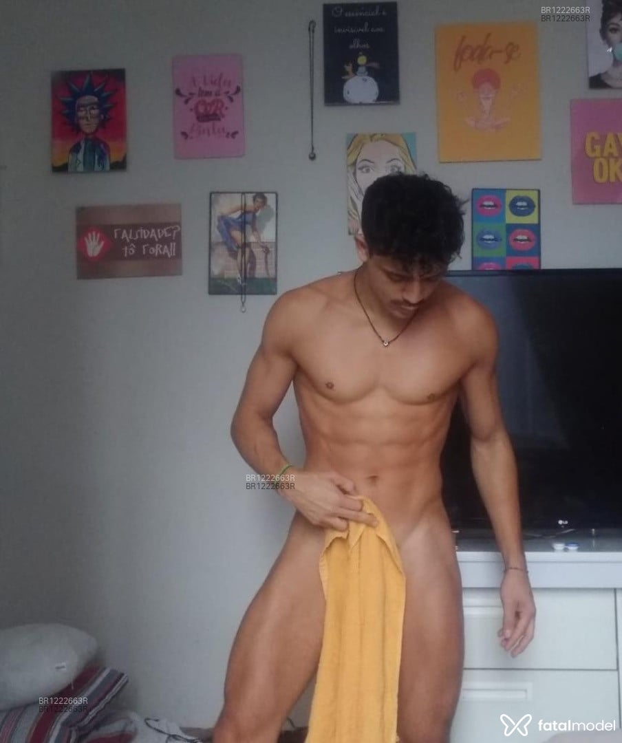 Acompanhante homem com cabelo castanho de olhos castanhos em São Paulo - Yure Baiano
