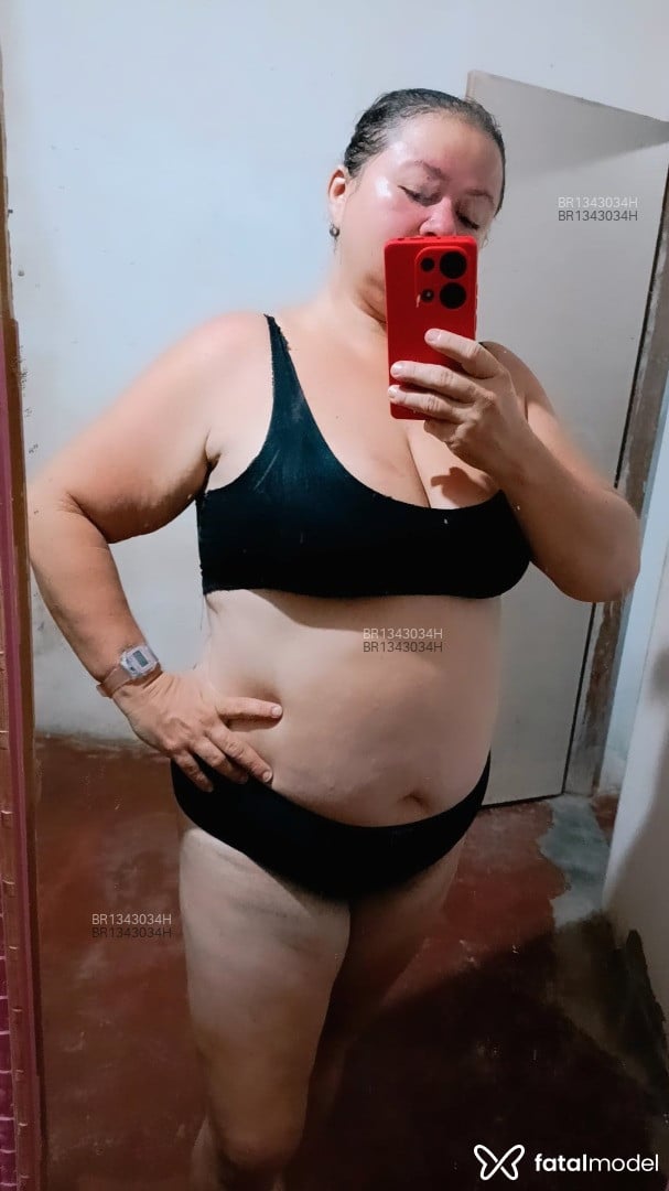 Acompanhante mulher com cabelo castanho de olhos castanhos em Tabuleiro do Norte - Fofinha