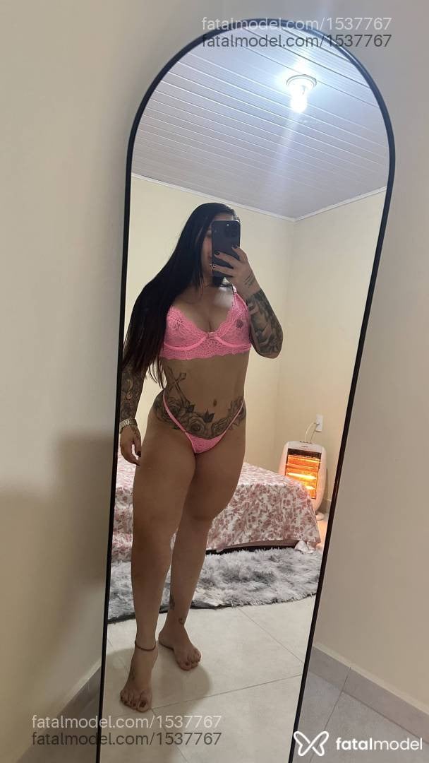 Acompanhante mulher morena (o) de olhos mel em Gravataí Acompanhante mulher morena (o) de olhos mel em Gravataí - Brenda