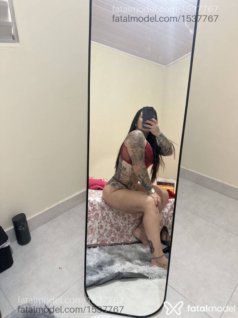 Acompanhante mulher morena (o) de olhos mel em Gravataí Acompanhante mulher morena (o) de olhos mel em Gravataí - Brenda