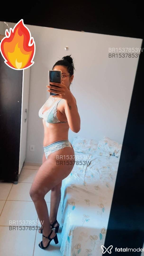 Acompanhante mulher morena (o) de olhos castanhos em Montes Claros Acompanhante mulher morena (o) de olhos castanhos em Montes Claros - Vivi Ferreira