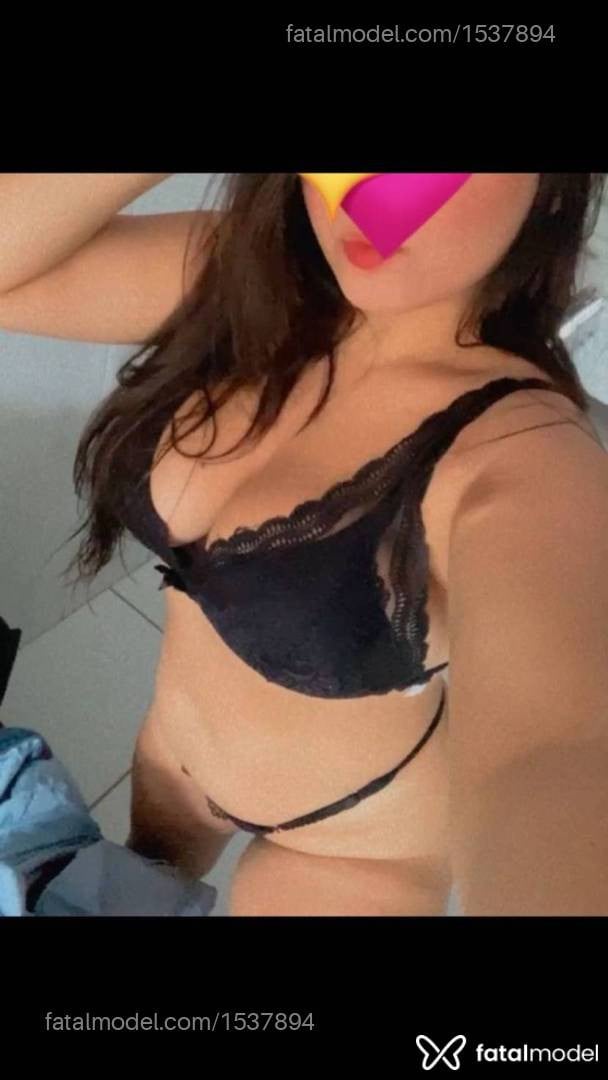 Acompanhante mulher com cabelo castanho de olhos castanhos em Sinop Acompanhante mulher com cabelo castanho de olhos castanhos em Sinop - Natti
