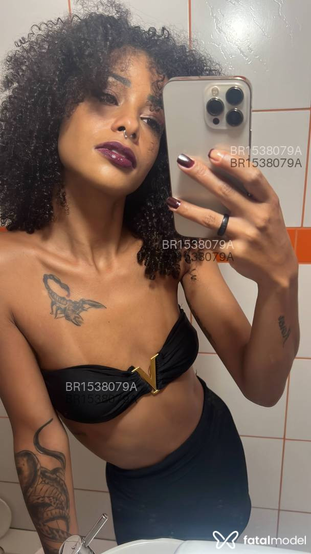 Acompanhante mulher morena (o) de olhos castanhos em São Paulo Acompanhante mulher morena (o) de olhos castanhos em São Paulo - Ágatha Portielly
