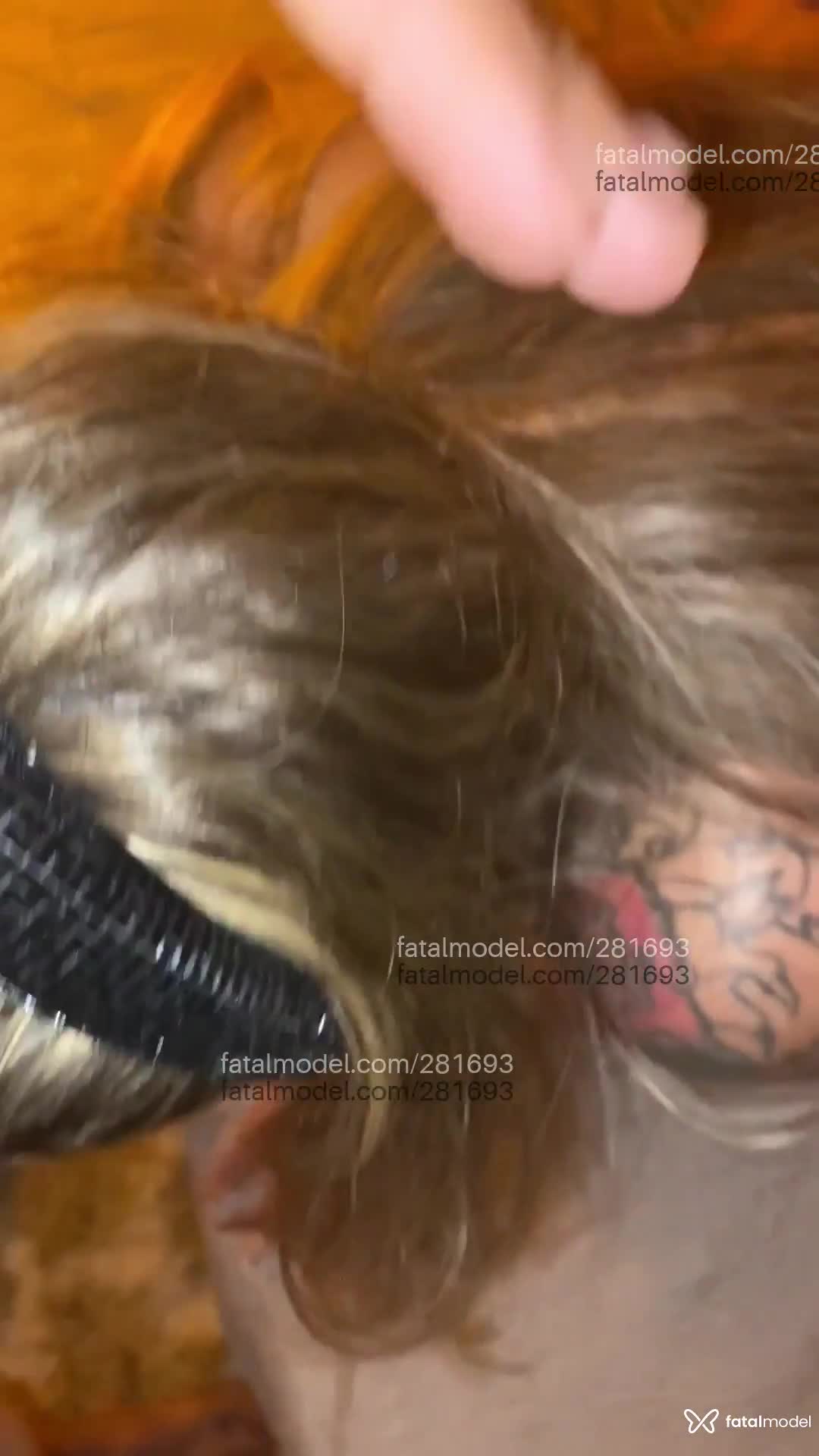 Acompanhante mulher loira (o) de olhos castanhos em Itapoá - LARISSA