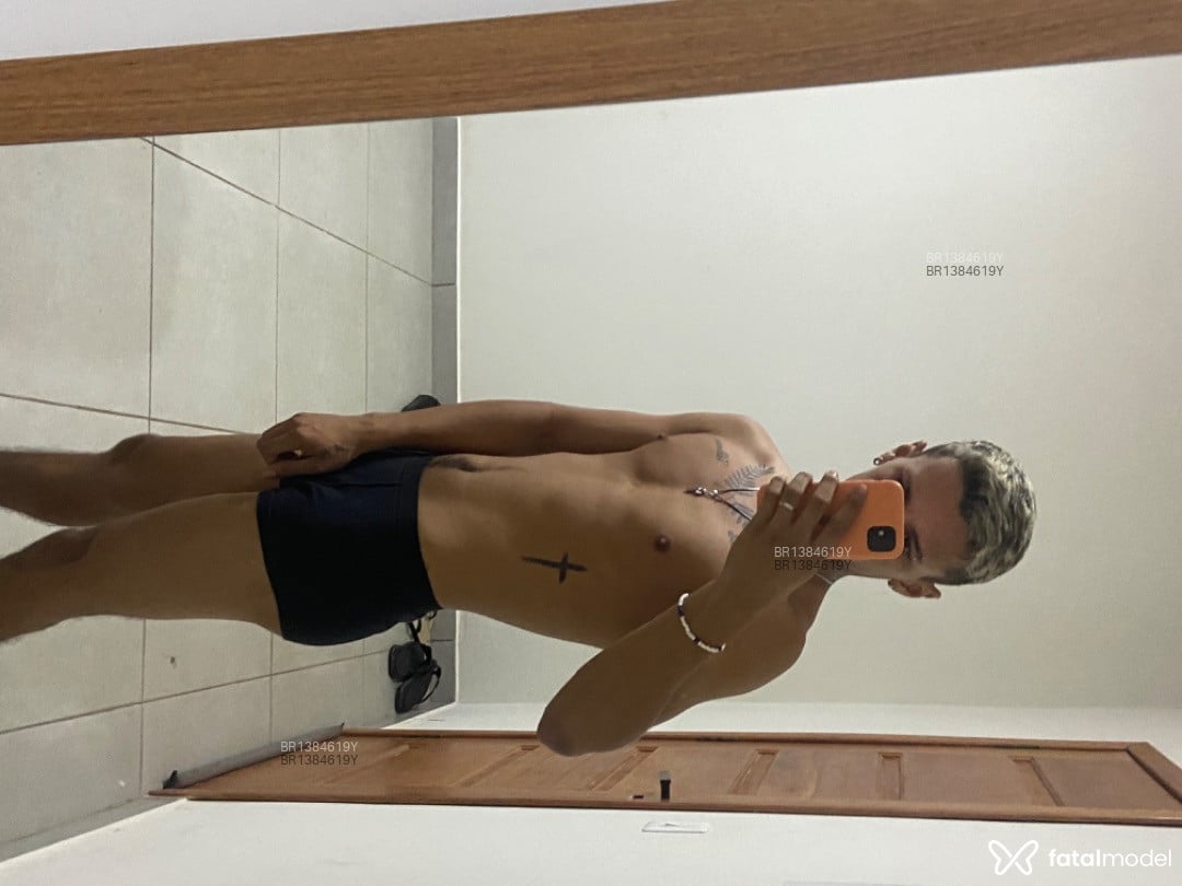 Acompanhante homem com cabelo castanho de olhos castanhos - Matheus Russevelth Acompanhante homem com cabelo castanho de olhos castanhos - Matheus Russevelth