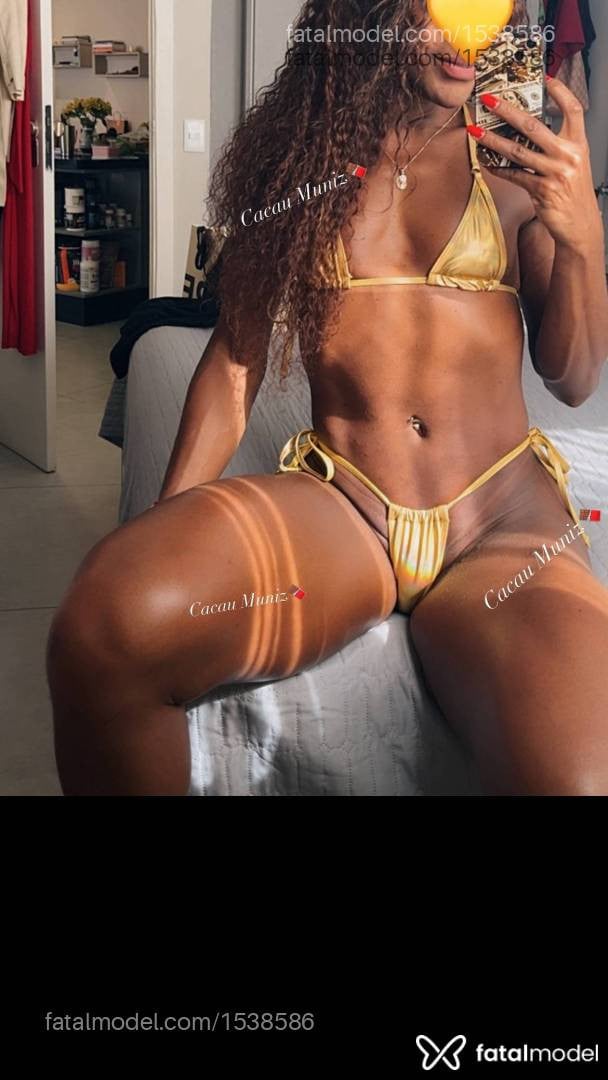 Acompanhante mulher morena (o) de olhos castanhos - Cacau Muniz