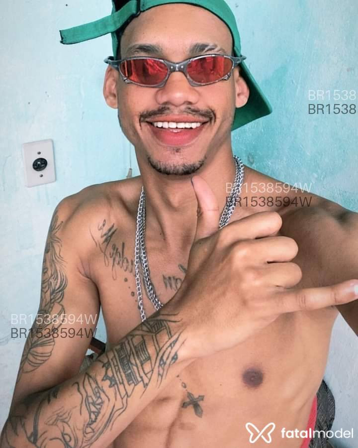 Acompanhante homem morena (o) de olhos castanhos em São Paulo - Hugo