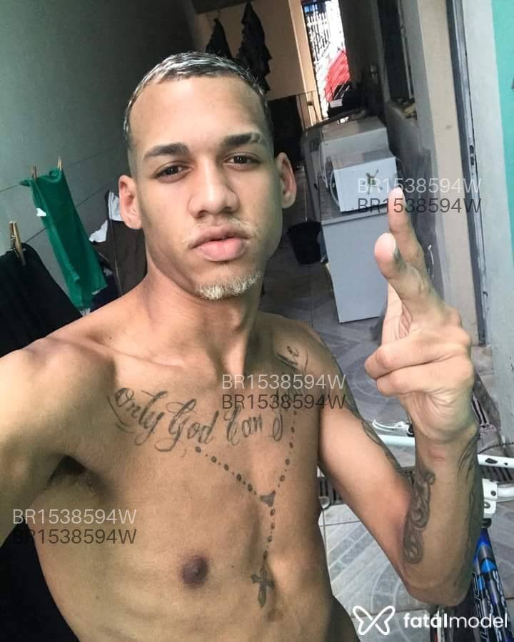 Acompanhante homem morena (o) de olhos castanhos em São Paulo - Hugo