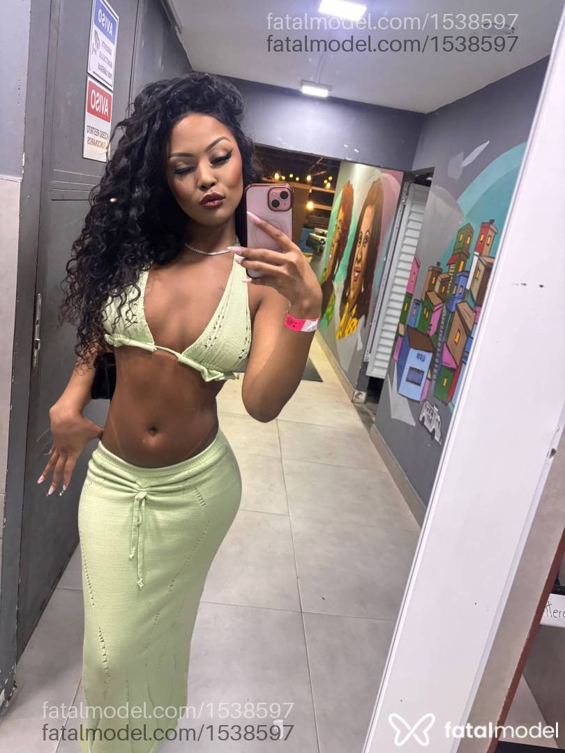 Acompanhante mulher morena (o) de olhos pretos em Rio de Janeiro - Maju Lima