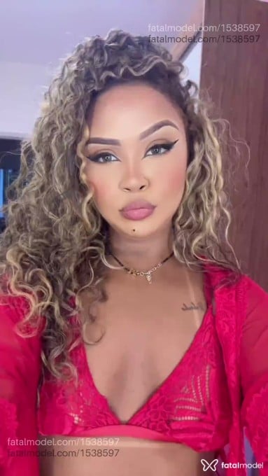 Acompanhante mulher morena (o) de olhos pretos em Rio de Janeiro - Maju Lima