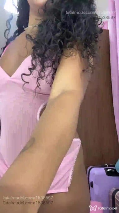 Acompanhante mulher morena (o) de olhos pretos em Rio de Janeiro - Maju Lima
