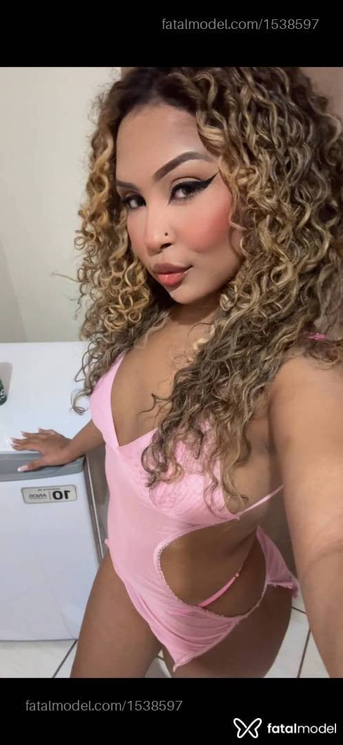 Acompanhante mulher morena (o) de olhos pretos - Maju Lima Manauara