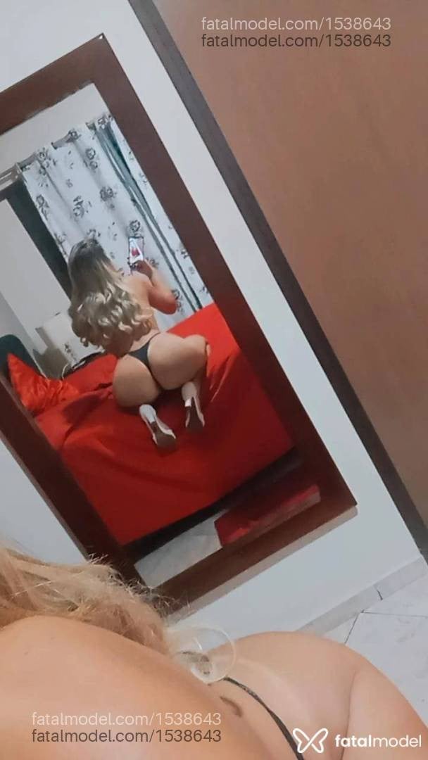 Acompanhante mulher loira (o) de olhos castanhos em Formiga - Ruby