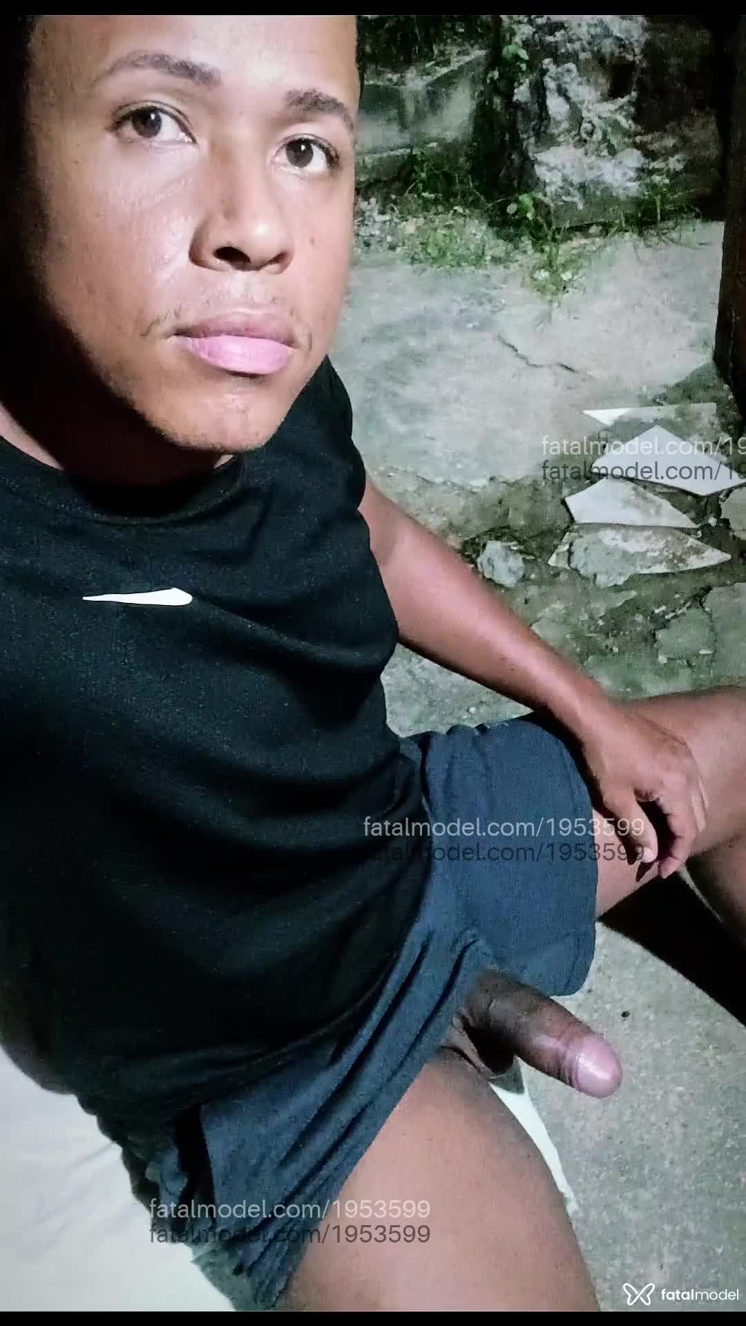 Acompanhante homem com cabelo castanho de olhos castanhos em Armação dos Búzios - Felipe