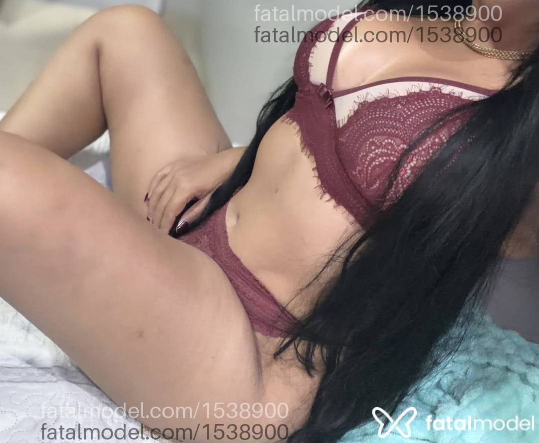 Acompanhante mulher morena (o) de olhos castanhos - Amanda