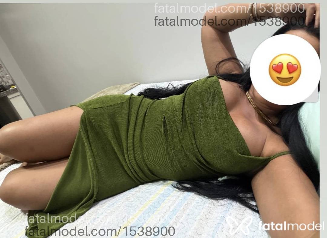 Acompanhante mulher morena (o) de olhos castanhos - Júlia
