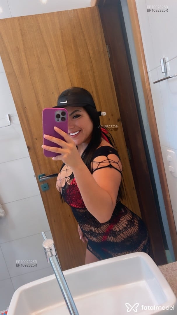 Acompanhante mulher morena (o) de olhos castanhos em Pontes e Lacerda - Natasha