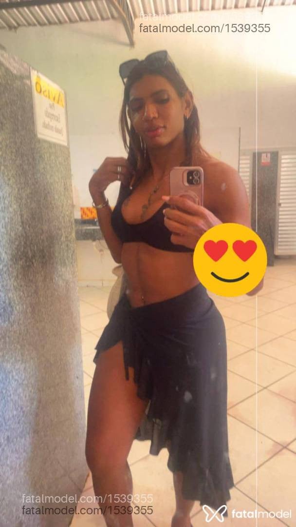 Acompanhante mulher trans loira (o) de olhos castanhos - Veronica Valeska