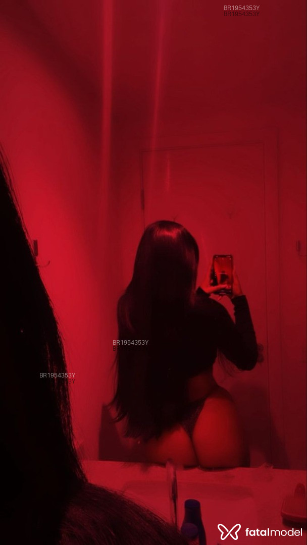 Acompanhante mulher com cabelo castanho de olhos castanhos em João Pessoa - Luísa