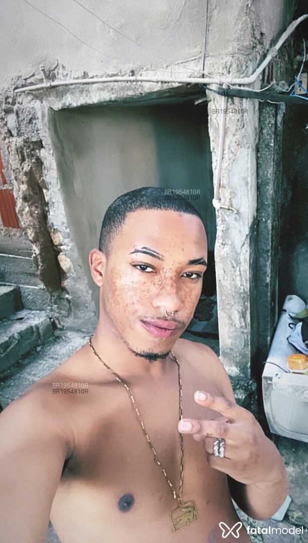 Acompanhante homem com cabelo castanho de olhos castanhos em Belo Horizonte Acompanhante homem com cabelo castanho de olhos castanhos em Belo Horizonte - Lucas kash