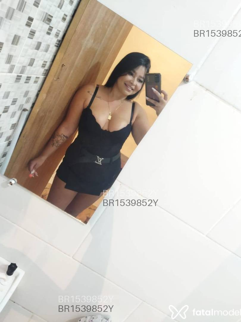 Acompanhante mulher morena (o) de olhos castanhos em Cabo Frio Acompanhante mulher morena (o) de olhos castanhos em Cabo Frio - Alice