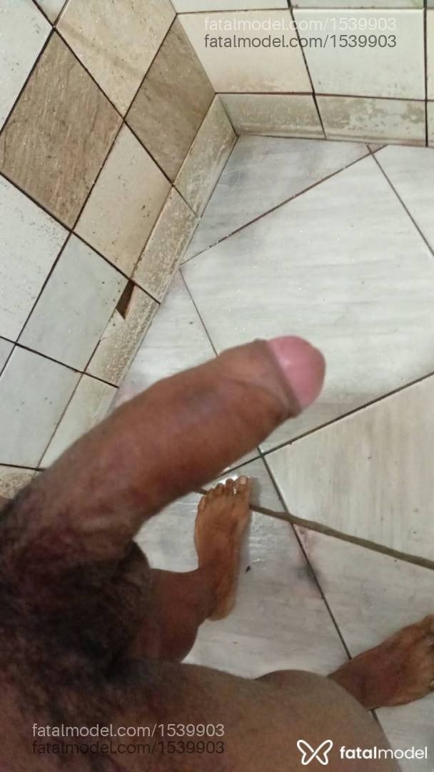 Acompanhante homem morena (o) de olhos castanhos - Thiago