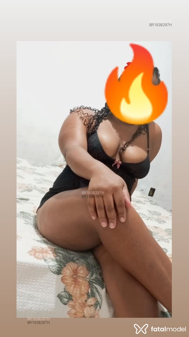 Acompanhante mulher com cabelo castanho de olhos castanhos em Caucaia - Gabriela