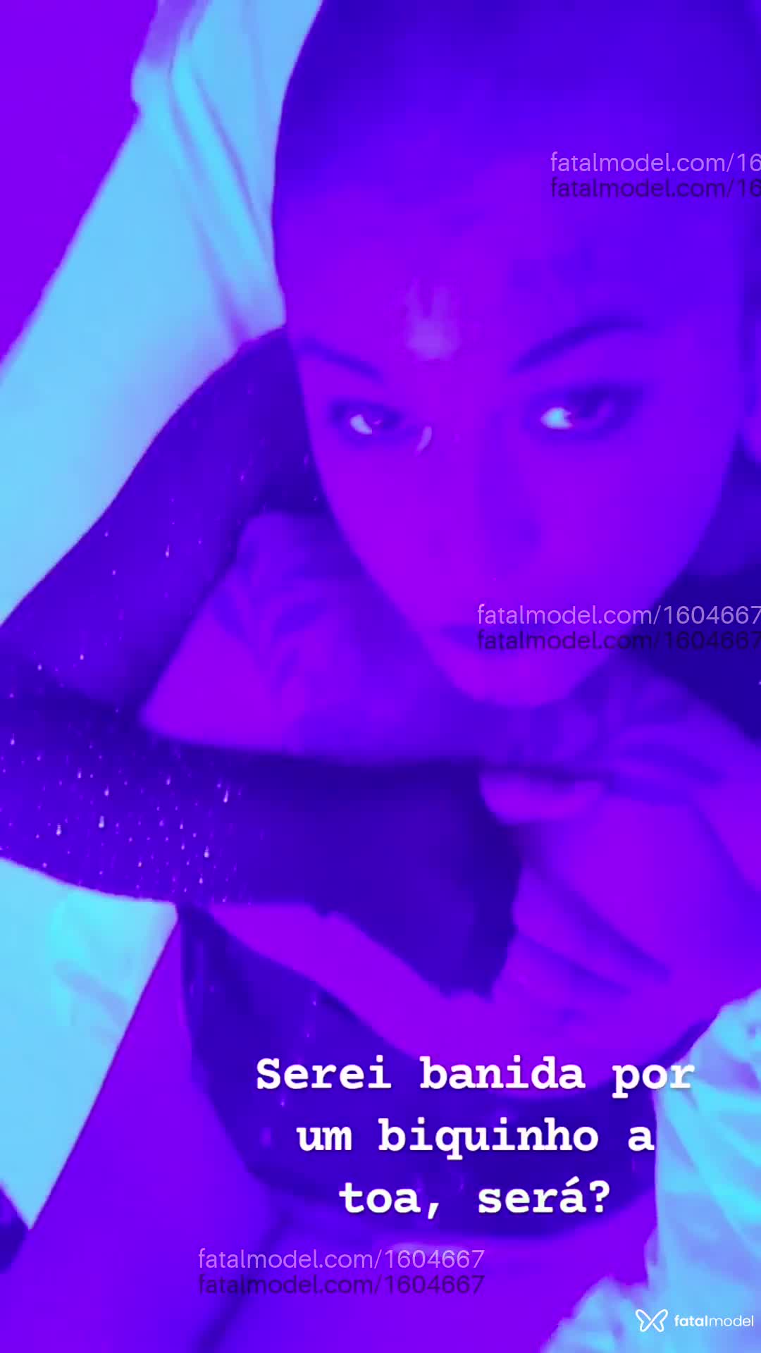 Acompanhante mulher com cabelo colorido de olhos mel em Aracaju - Maya Viking Domme