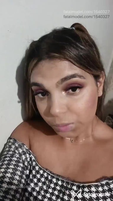 Acompanhante mulher trans com cabelo castanho de olhos castanhos em Olímpia Acompanhante mulher trans com cabelo castanho de olhos castanhos em Olímpia - Lais
