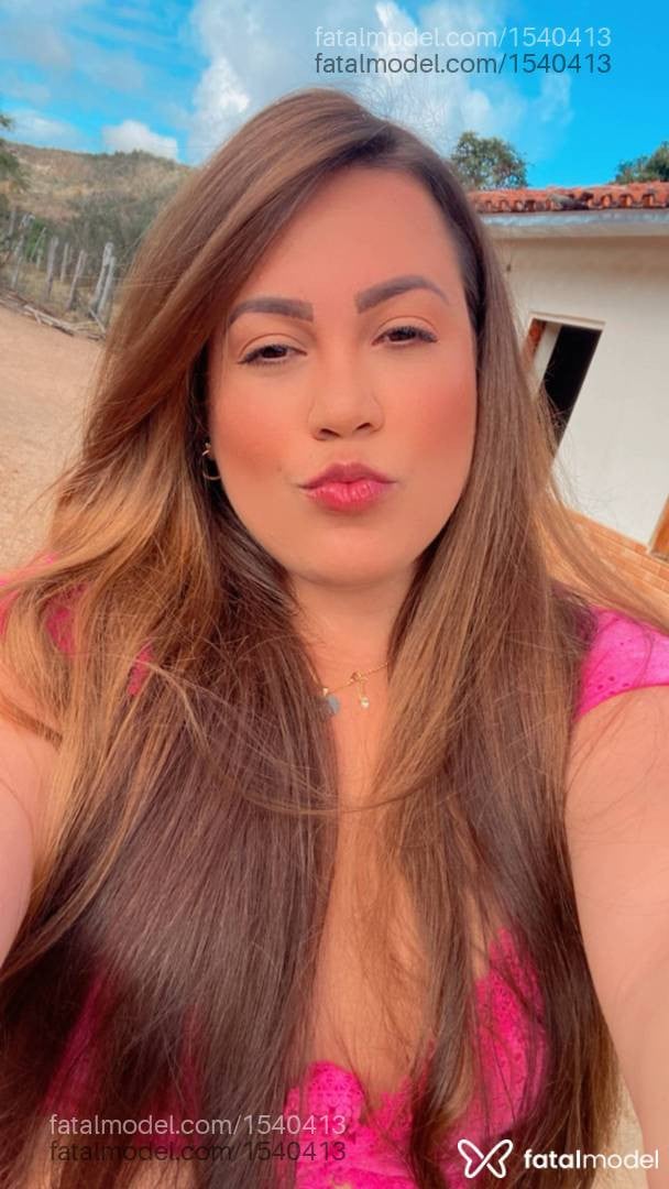 Acompanhante mulher ruiva (o) de olhos castanhos em Curvelo - Melissa