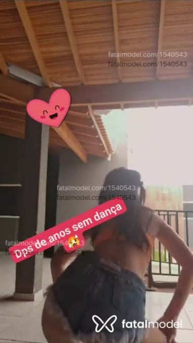Acompanhante mulher morena (o) de olhos mel em Dourados - Pyetra