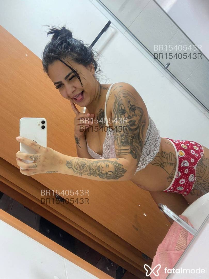 Acompanhante mulher morena (o) de olhos mel em Dourados - Pyetra