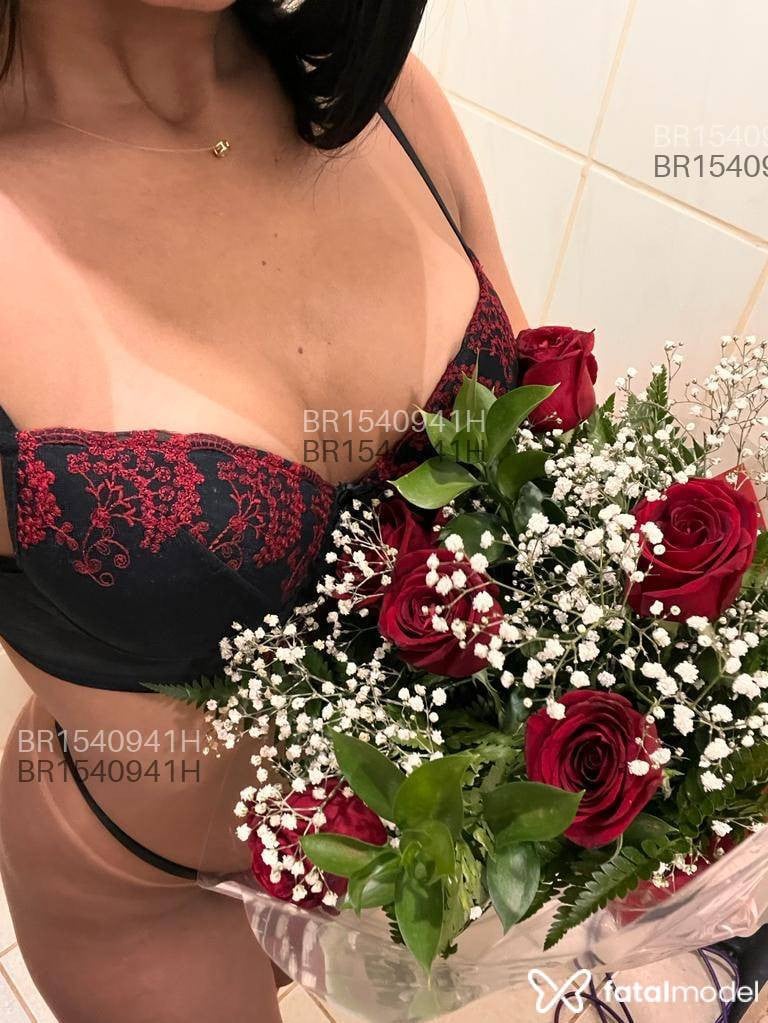 Acompanhante mulher morena (o) de olhos castanhos em Limeira Acompanhante mulher morena (o) de olhos castanhos em Limeira - Alice
