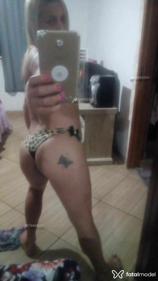 Acompanhante mulher trans loira (o) de olhos azuis em Muriaé - Laura