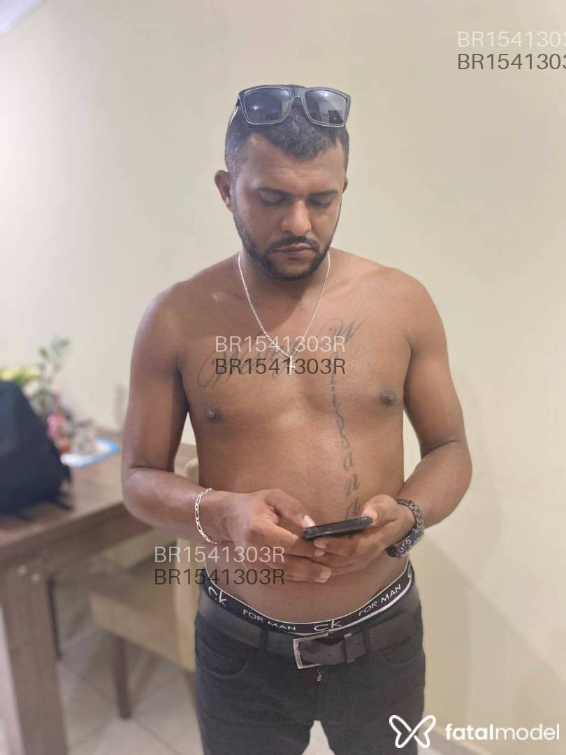 Acompanhante homem morena (o) de olhos castanhos em Cascavel - Ricardo