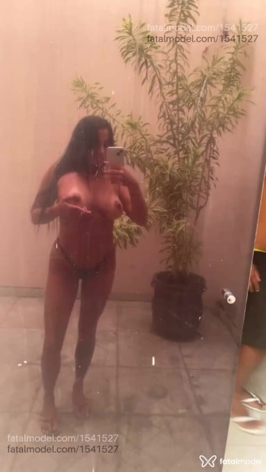 Acompanhante mulher morena (o) de olhos castanhos em Montes Claros - Giovanna