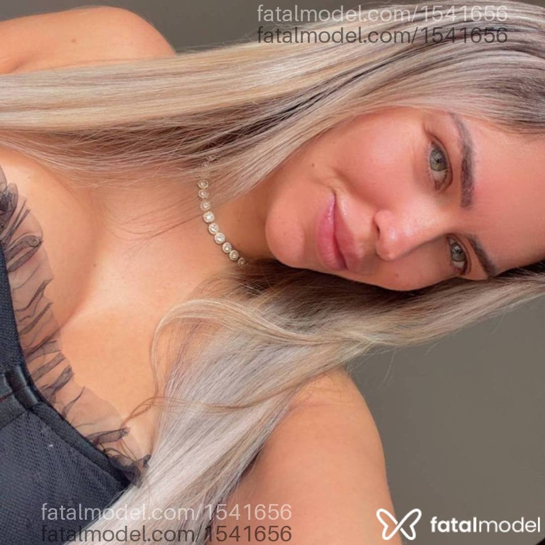 Acompanhante mulher loira (o) de olhos verdes - Bianca Barreto