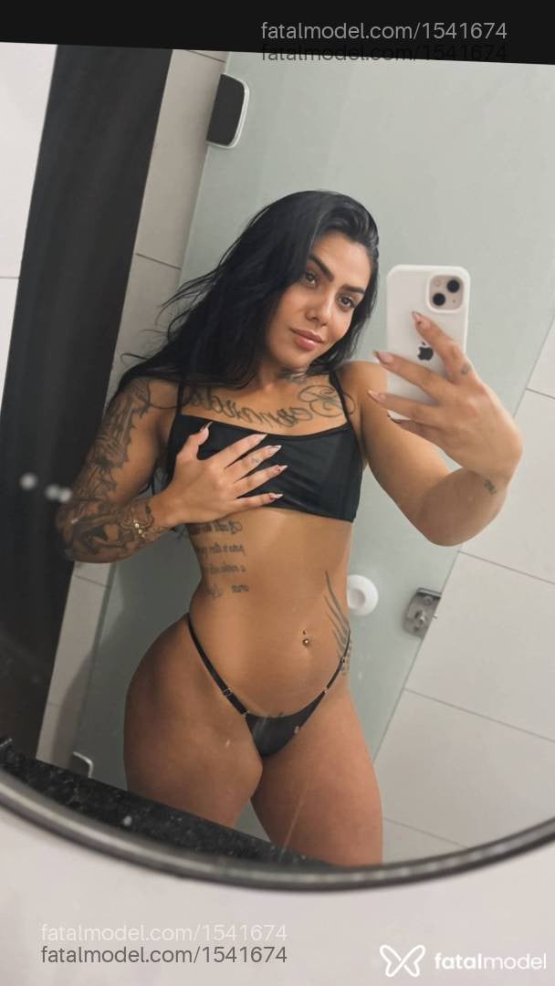 Acompanhante mulher morena (o) de olhos castanhos - Jadee