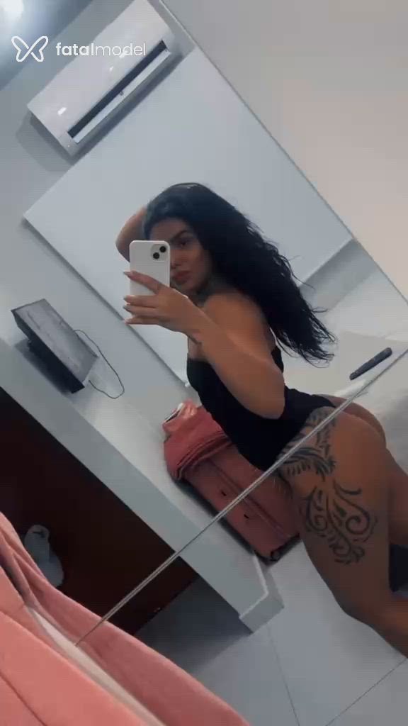 Acompanhante mulher morena (o) de olhos castanhos - Jadee