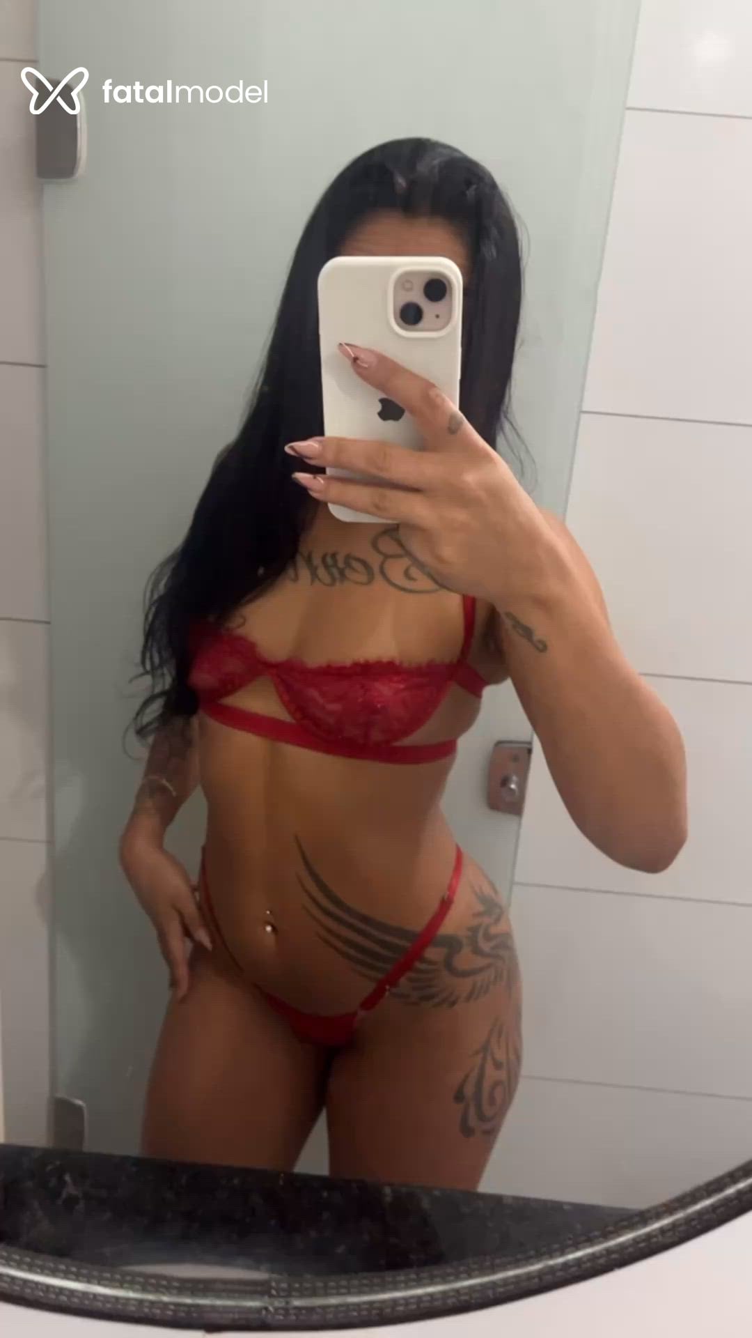 Acompanhante mulher morena (o) de olhos castanhos - Jadee
