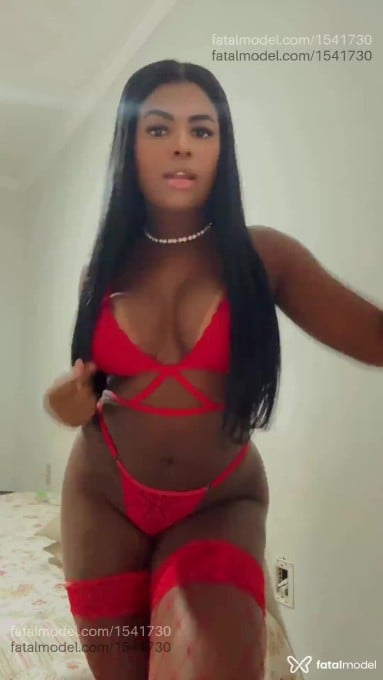 Acompanhante mulher morena (o) de olhos pretos em Rio Claro - Paola Carioca
