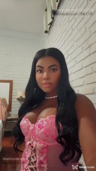 Acompanhante mulher morena (o) de olhos pretos em Rio Claro - Paola Carioca