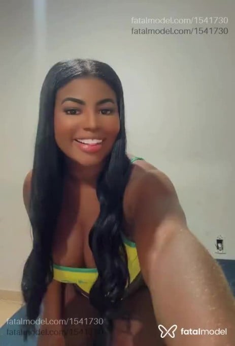 Acompanhante mulher morena (o) de olhos pretos em Rio Claro - Paola Carioca