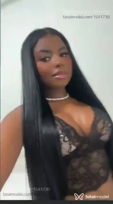Acompanhante mulher morena (o) de olhos pretos em Rio Claro - Paola Carioca