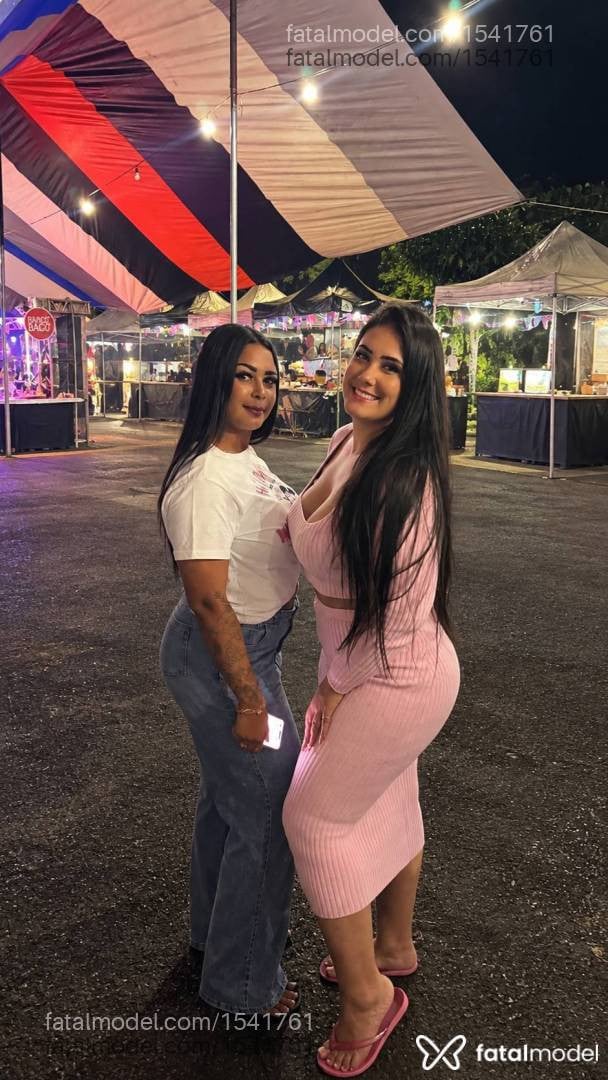 Acompanhante mulher com cabelo castanho de olhos castanhos - Carolayne