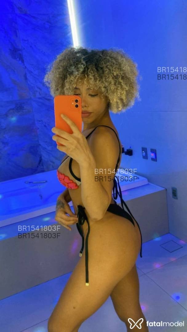 Acompanhante mulher loira (o) de olhos castanhos em Belo Horizonte - Katarina
