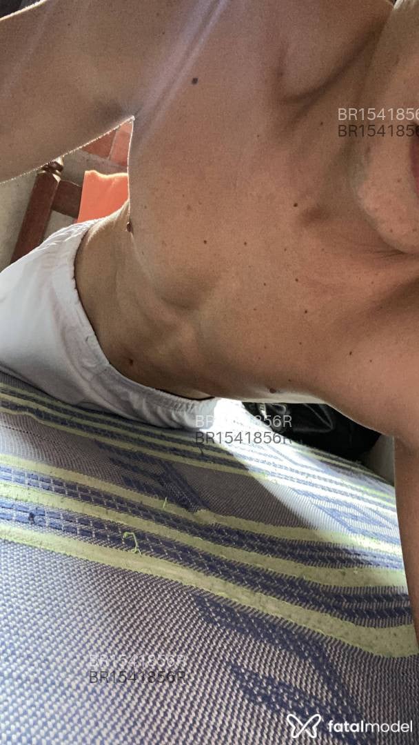Acompanhante homem com cabelo castanho de olhos castanhos em Belém - Ravi Santos