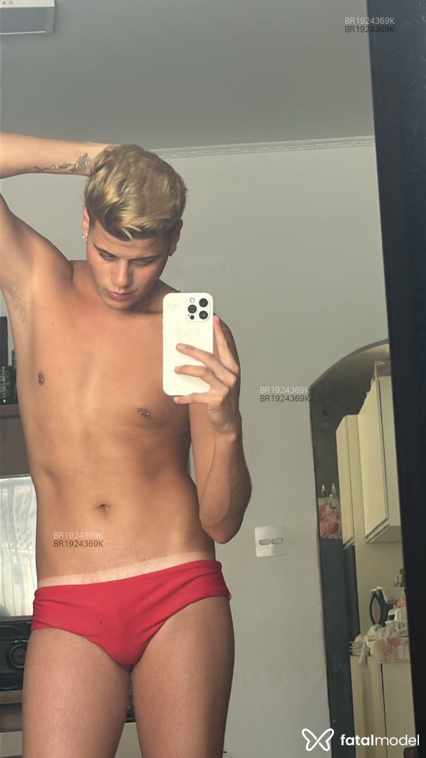 Acompanhante homem loira (o) de olhos verdes em Belo Horizonte - Gabriel gomes