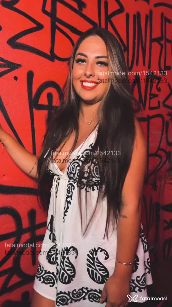 Acompanhante mulher morena (o) de olhos verdes em Curitiba - Helen