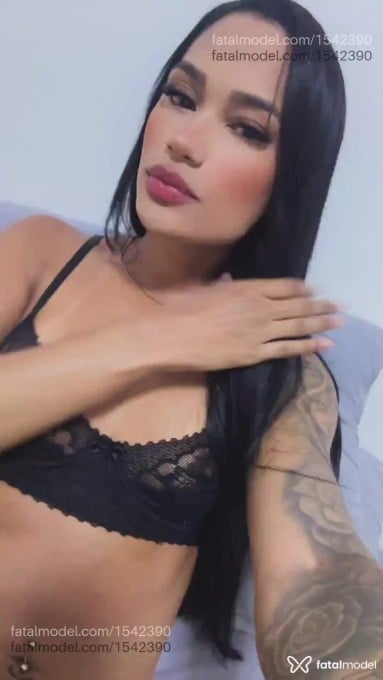 Acompanhante mulher com cabelo castanho de olhos castanhos em Divinópolis Acompanhante mulher com cabelo castanho de olhos castanhos em Divinópolis - Andressa Ribeiro